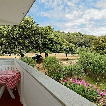 App&rooms Anica בית הארחה