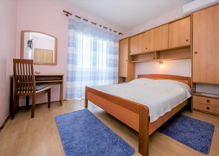 Гостевой дом App&Rooms Anica Kampor Кампор