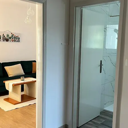 App&rooms Anica 3* Kampor